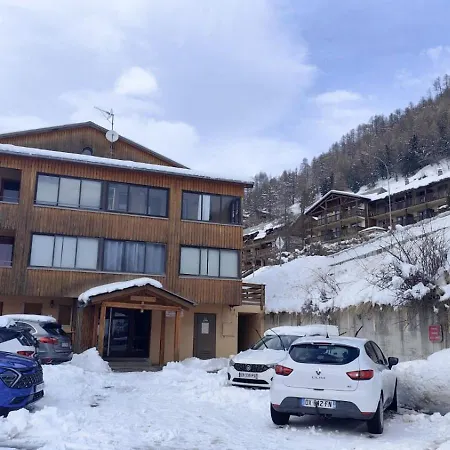 Апартаменты Cocoon Des Sommets Enneiges Ла-Фу